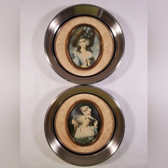 Set of 2 Vintage Cameo Creation Portraits in Convex Bubble Glass Frames with Sat - Picture 2 of 12